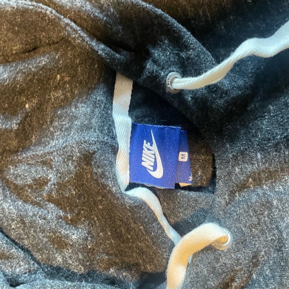 Nike pullover jacket - Picture 2 of 2